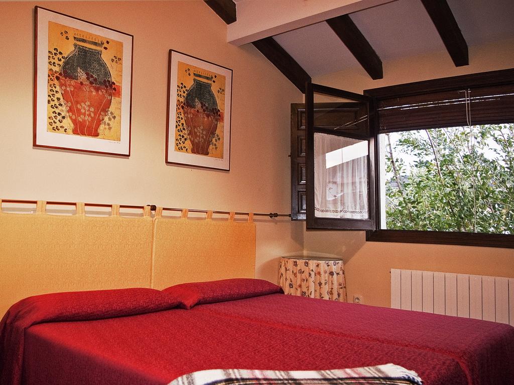 1868-las-mejores-propuestas-para-celebrar-navidad-y-fin-de-ano-con-tu-perro-2019