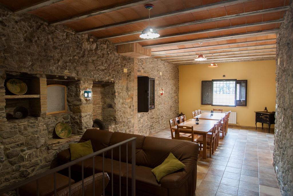 1872-las-mejores-propuestas-para-celebrar-navidad-y-fin-de-ano-con-tu-perro-2019