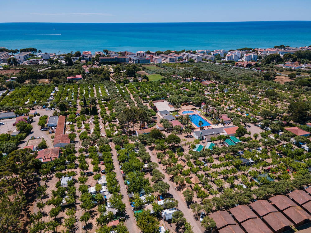 2657-camping-cambrils-caban-admite-perros