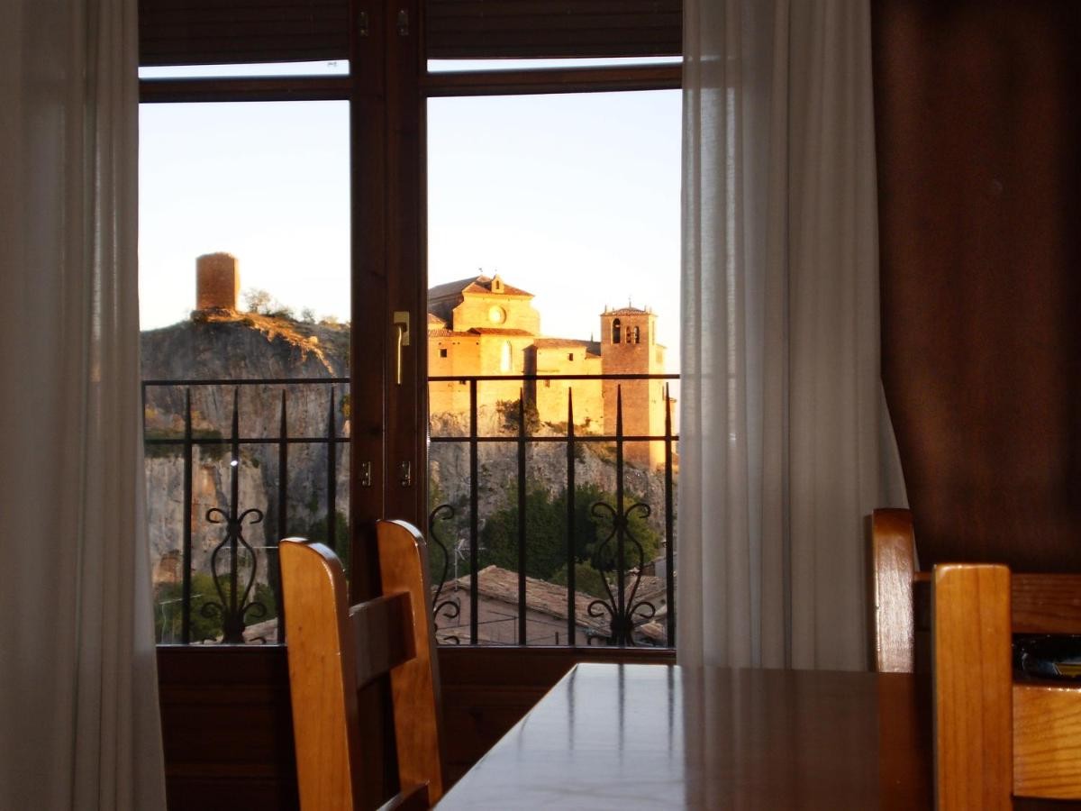 2846-apartamentos-aurelia-alquezar-perros