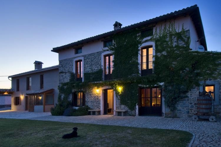 2848-casa-sarasa-huesca-perros