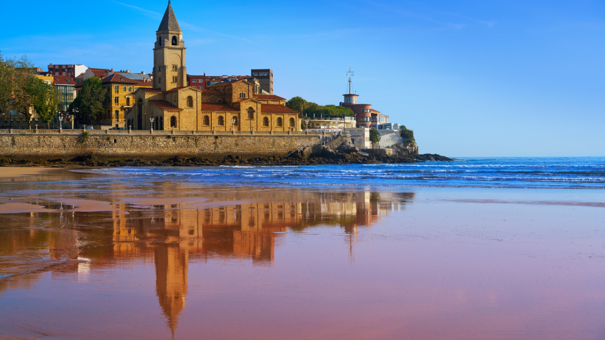 4983-Gijon-Dog-Friendly