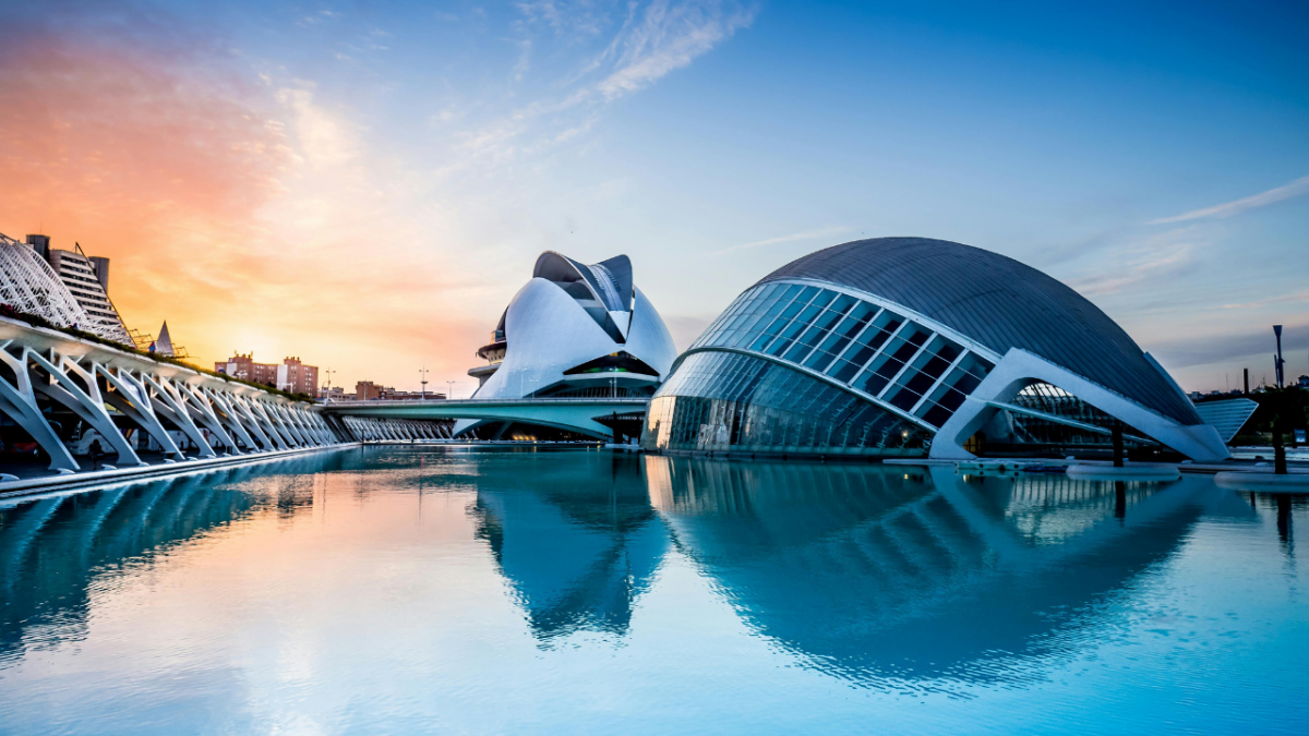 4987-Valencia-Dog-Friendly